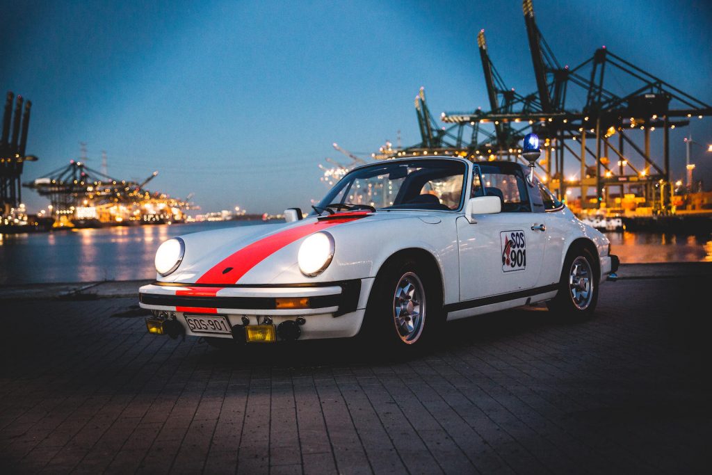 1976 belgian porsche 911 front three-quarter harbor