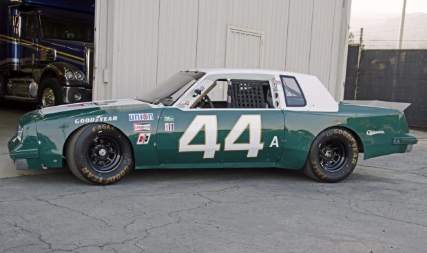 1982_oldsmobile_cutlass profile BaT