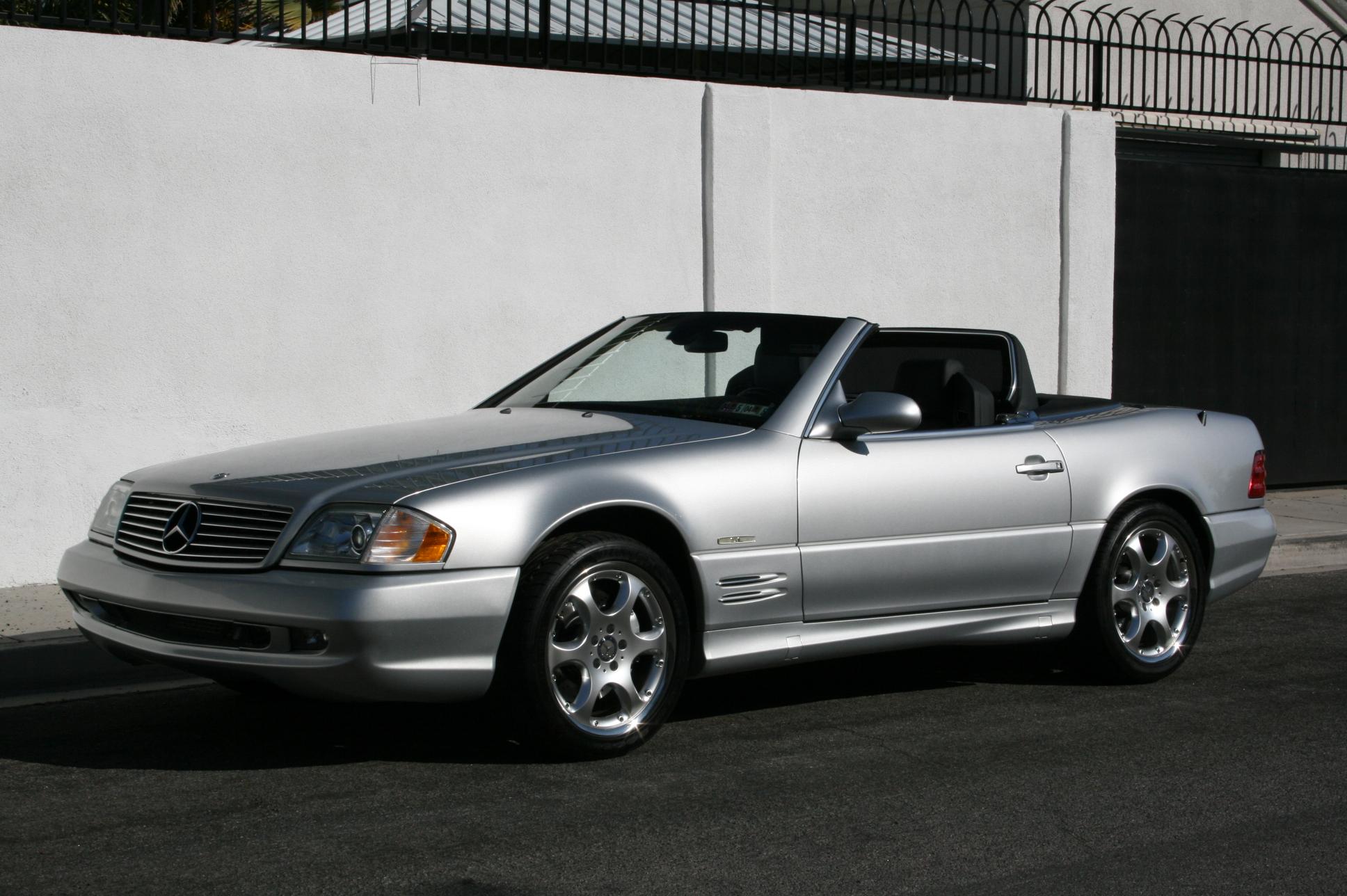 Is the R129 SL a new star in the Mercedes-Benz market? | Hagerty Media