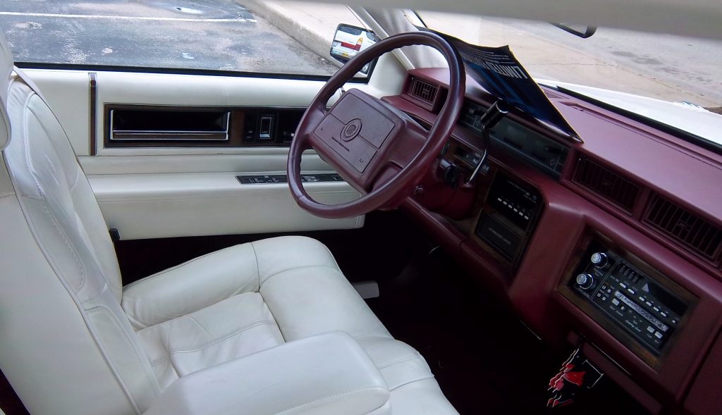 1991 Cadillac Coupe de Ville 06