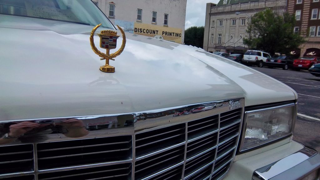 1991 Cadillac Coupe de Ville 10