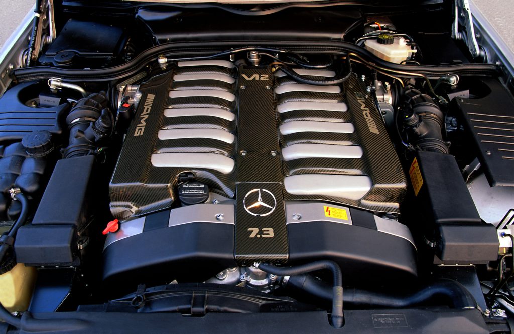 Mercedes-Benz Typ SL 73 AMG engine