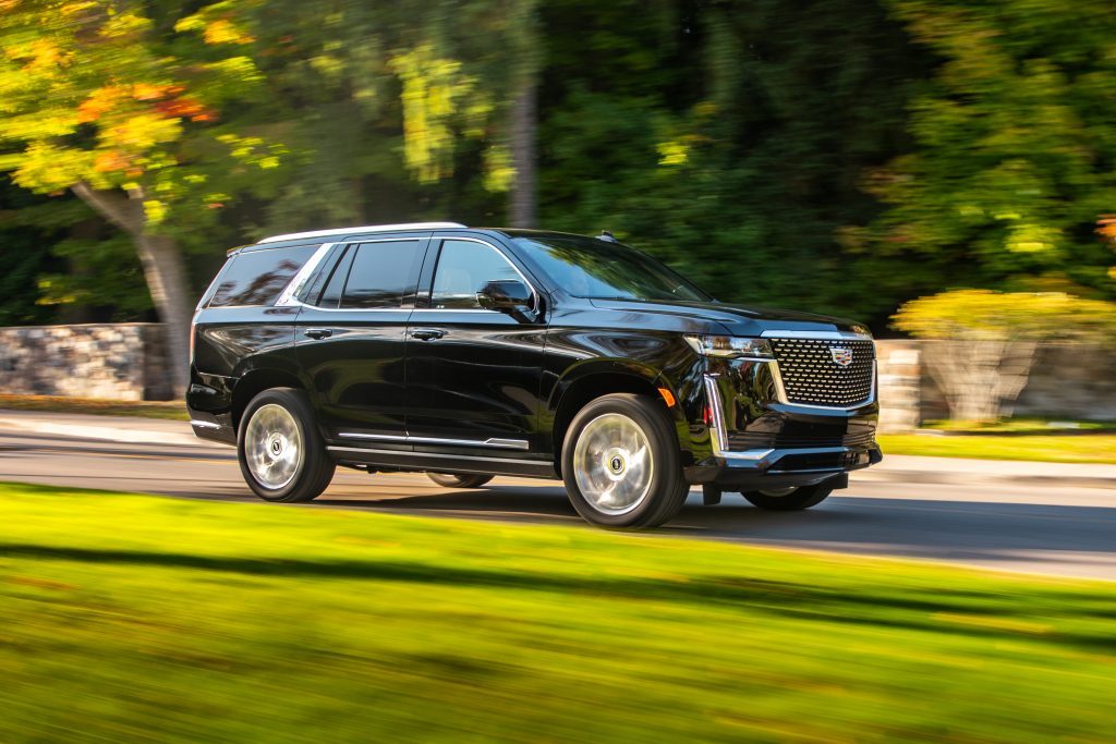 cadillac escalade front three-quarter dynamic action