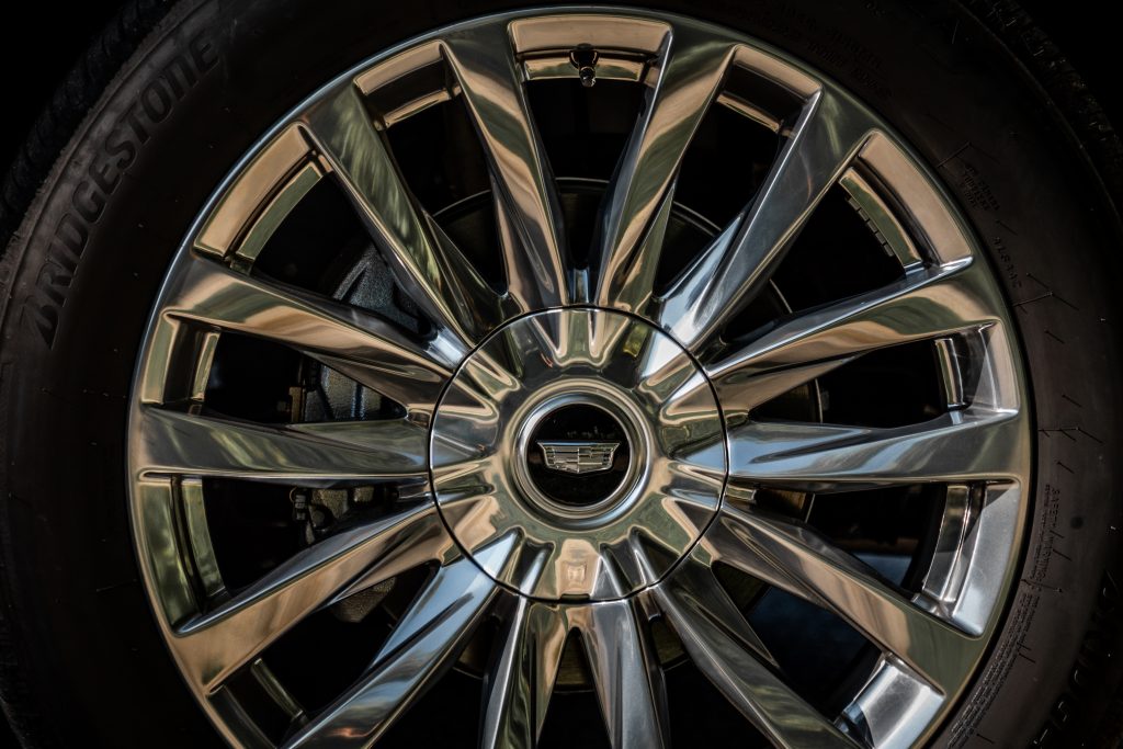 cadillac escalade wheel