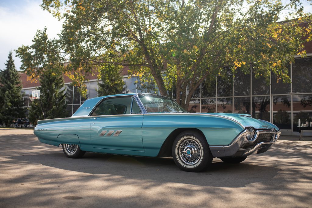 Ford Thunderbird PDC closing car show