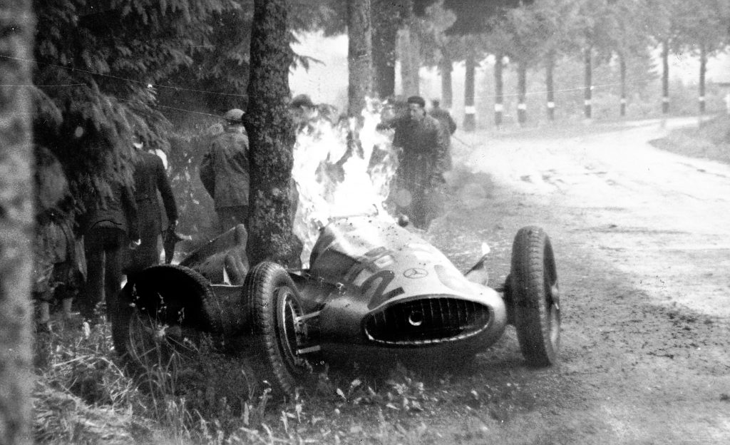 richard seamans mercedes benz crash caught fire