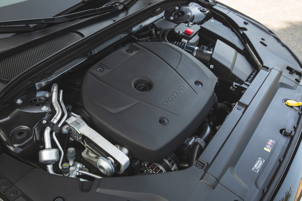 Volvo V90 engine bay