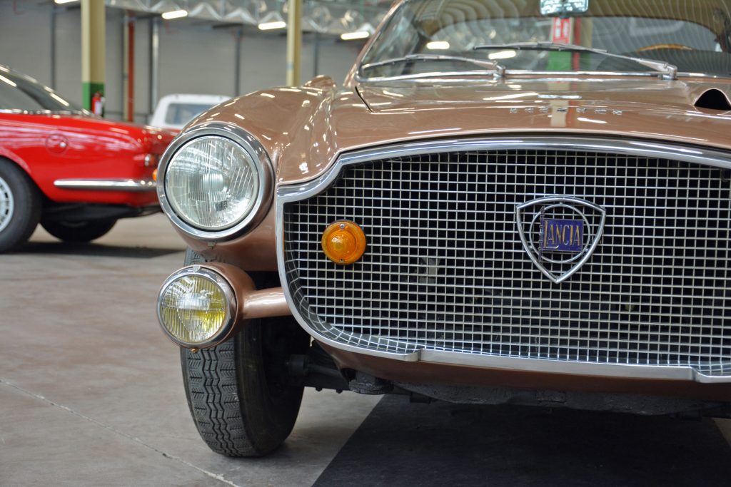 1960 lancia loraymo front grille detail