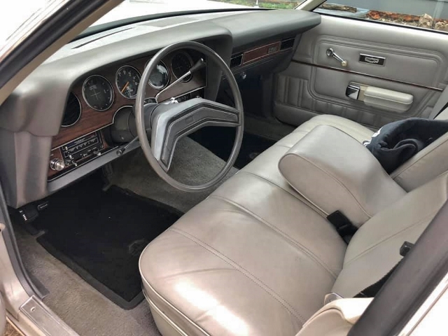 1978 Ford LTD II sedan 04