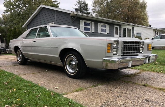 1978 Ford LTD II sedan 06