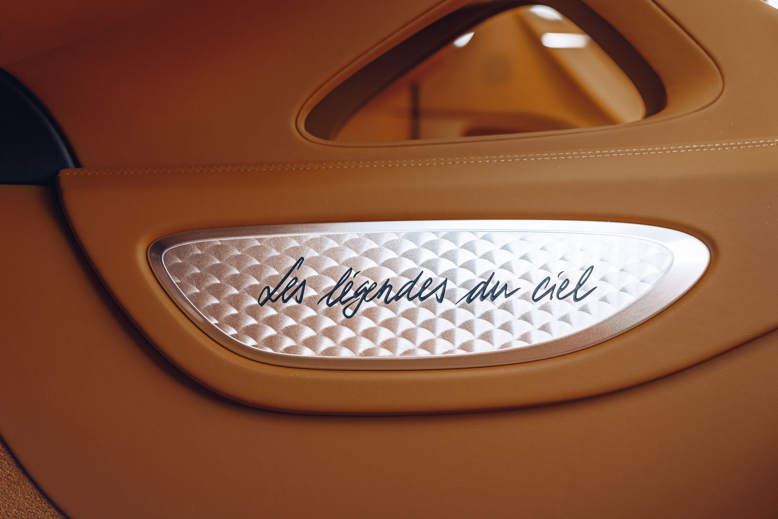 Bugatti chiron-sport_legendes-du-ciel