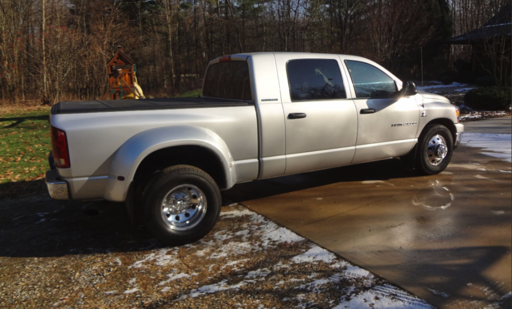 Dodge Ram 2500 Megacab