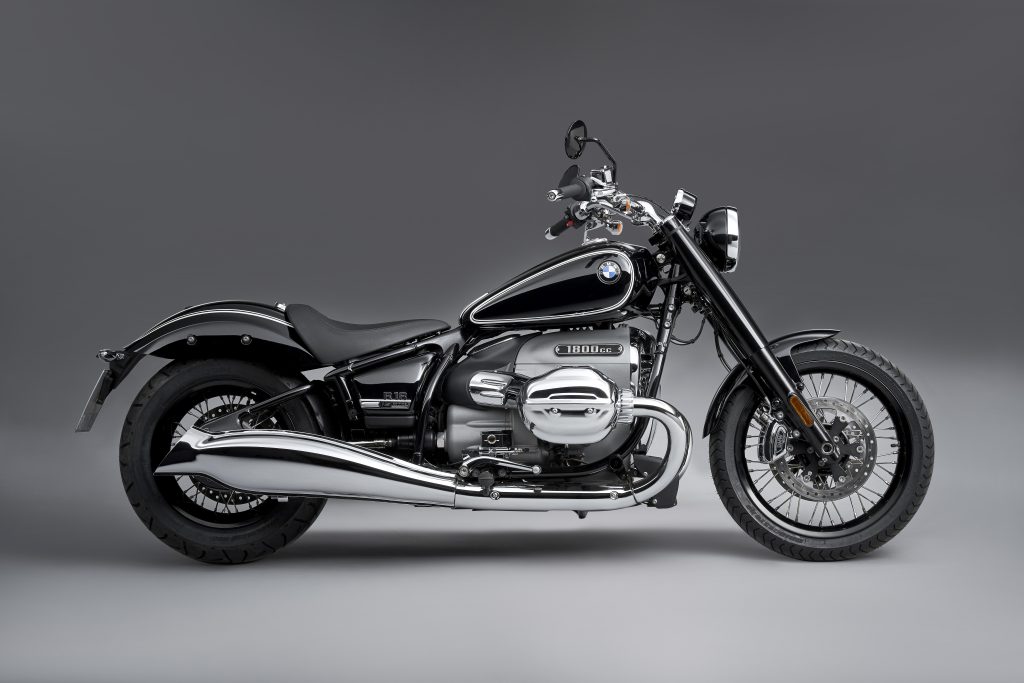 BMW R18 side profile
