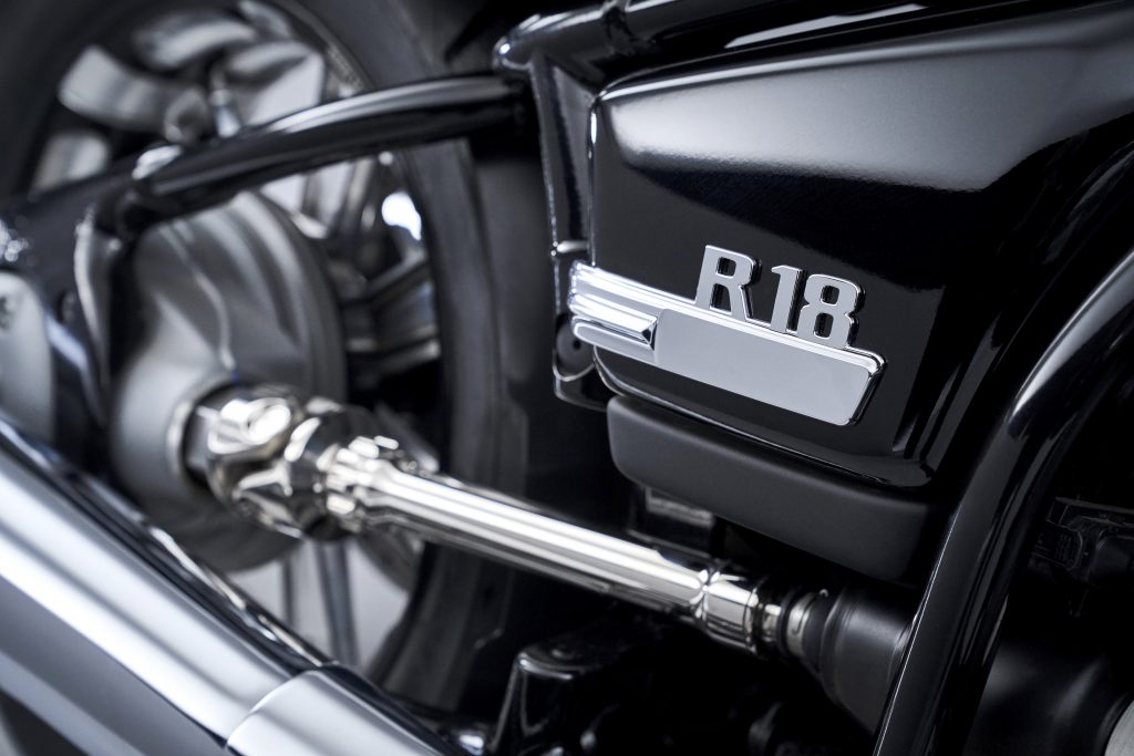BMW R18 open shaft drive detail