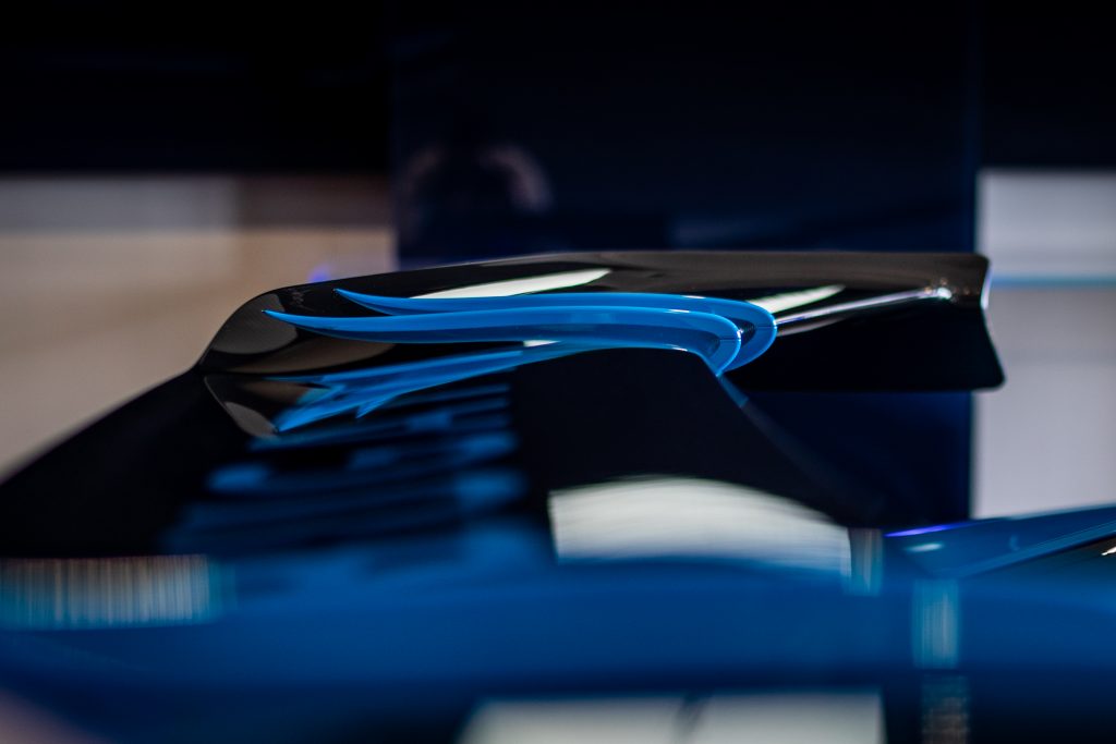 Bugatti-Chiron-Pur-Sport-show-car-19