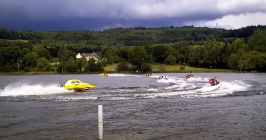 Citroën boat - Aquadeuch video wide shot