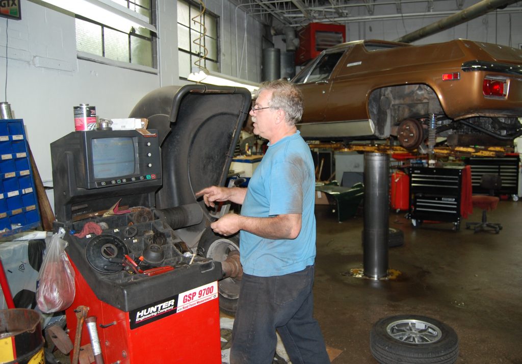 Rob Siegel - The wheel and tire balancing nightmare - road-force balancing