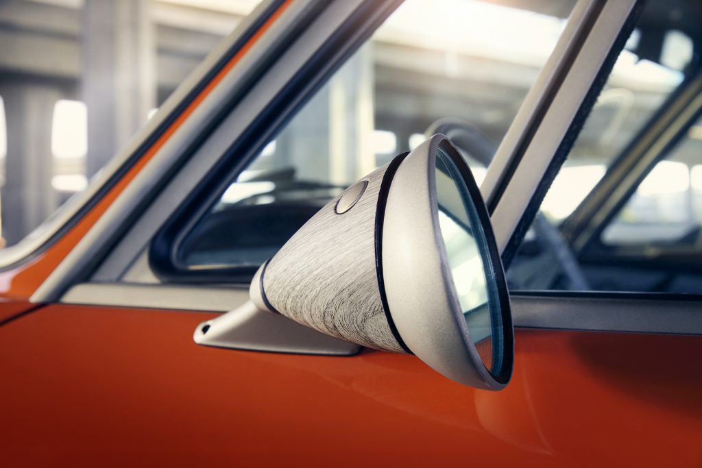 Speedkore 1972 BMW 3-0 CSi side mirror detail