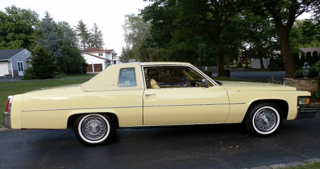 1977 Cadillac Coupe de Ville 14
