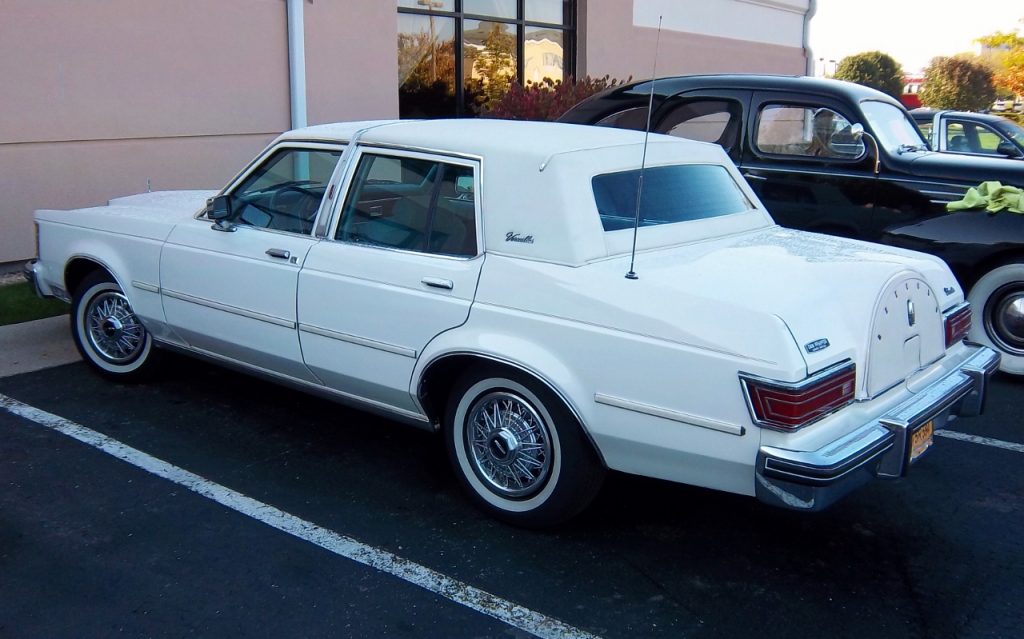 1979 Lincoln Versailles-white 02
