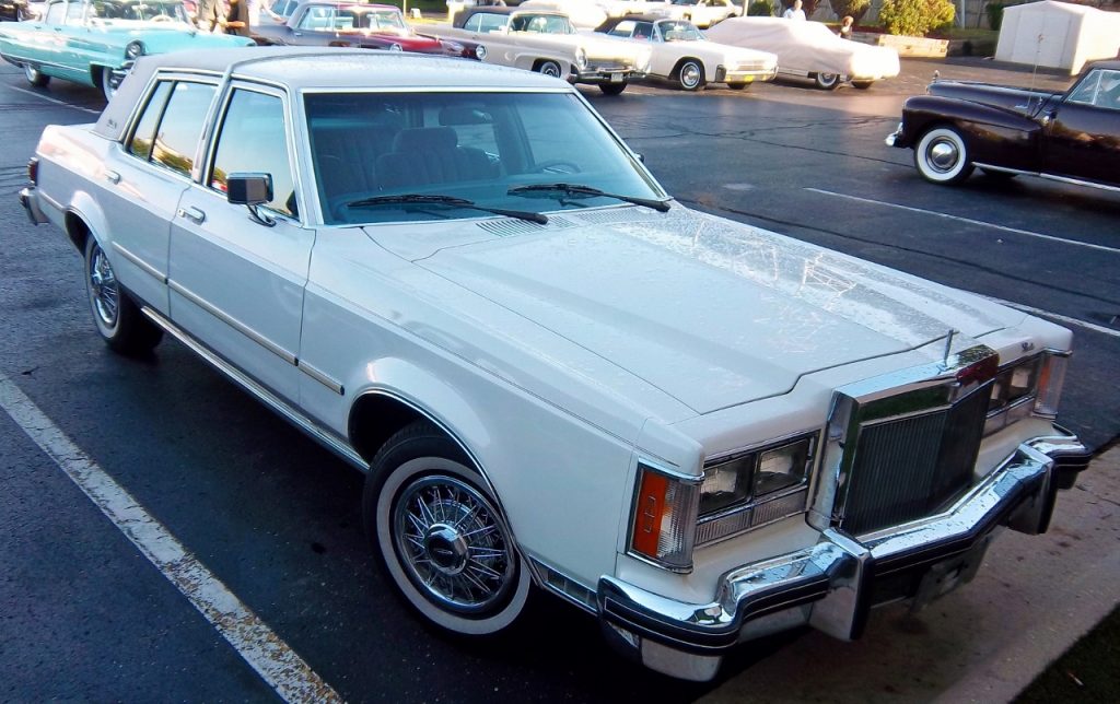 1979 Lincoln Versailles-white 01