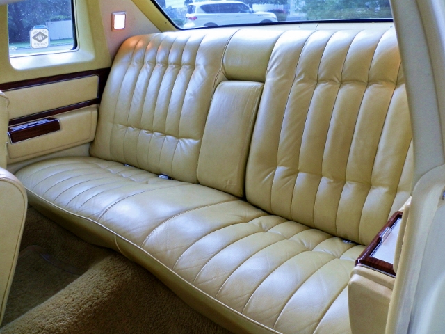 1977 Cadillac Coupe de Ville 08
