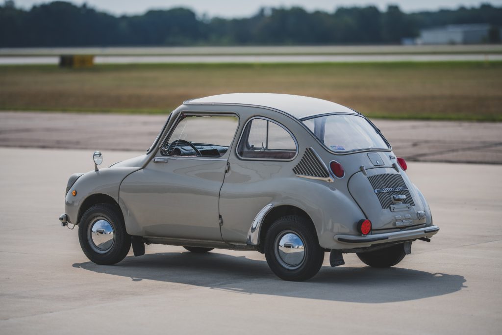 1969-Subaru-360-Deluxe-rear_threequarter