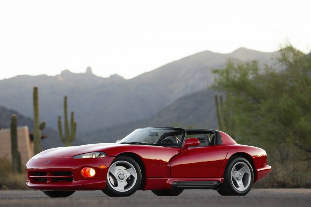 1992 Dodge Viper RT-10 front three-quarter