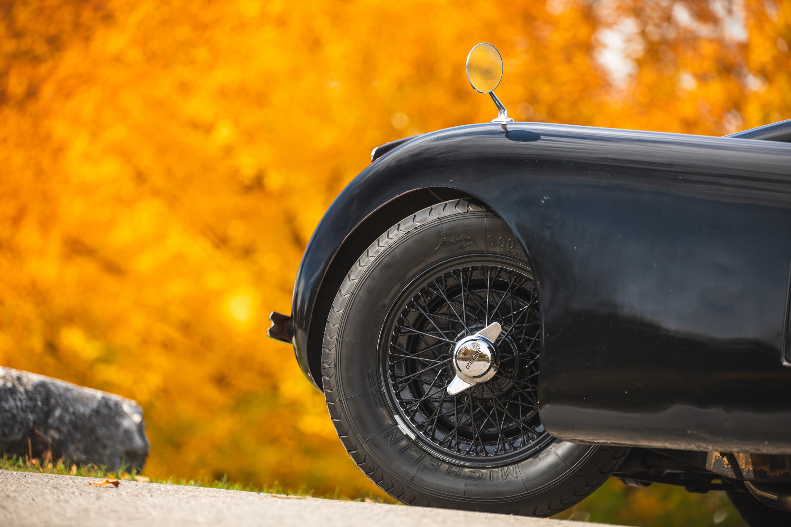 Jag XK120 front wheel detail