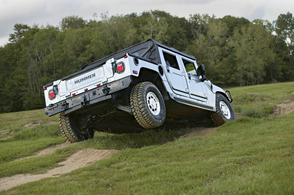 2004 HUMMER H1 rear three-quarter flex