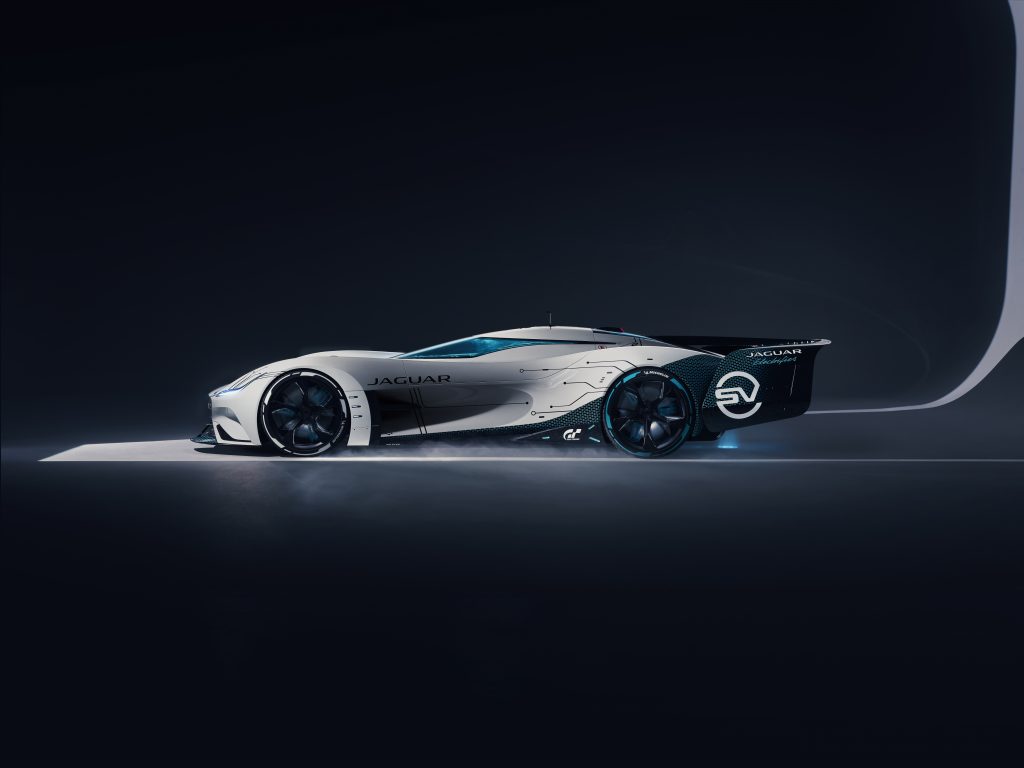 Jaguar_GTSV_Side_161220