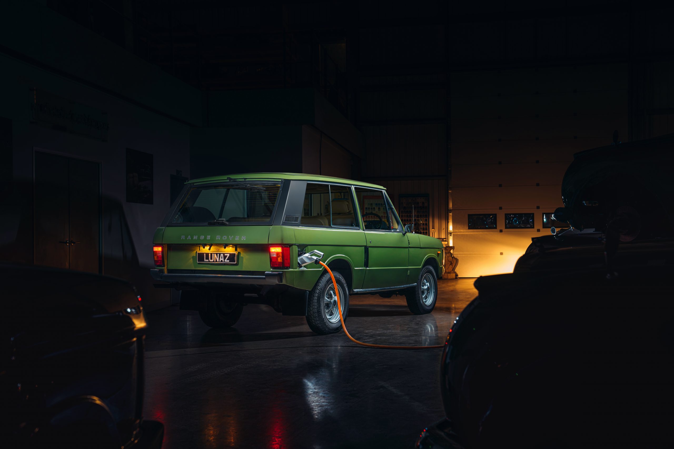 LUNAZ-RANGEROVERCLASSIC-REAR