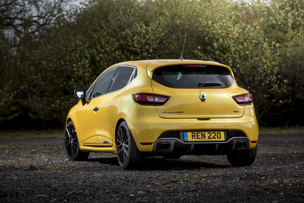 Clio Renault Sport 220 Trophy rear three-quarter