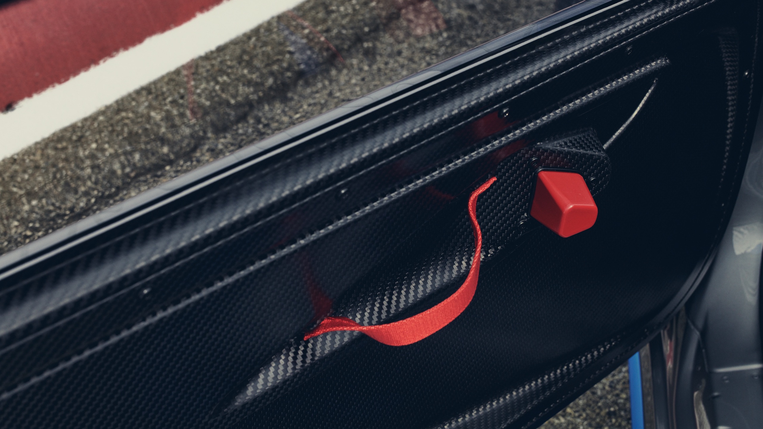 Porsche 911 GT3 carbon fiber door panel detail
