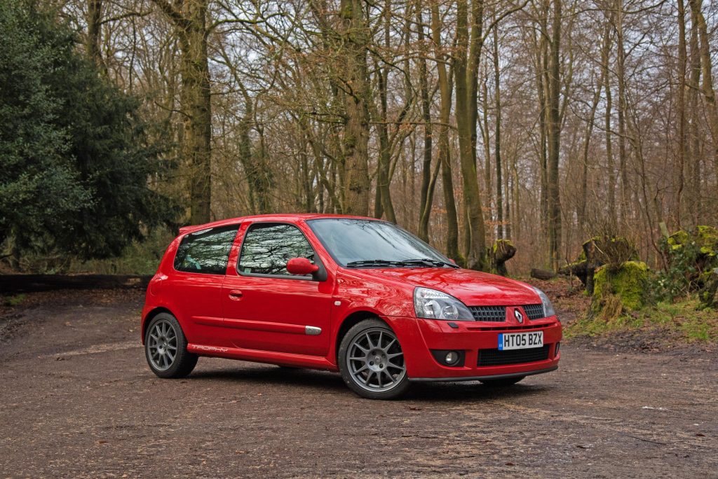 Renault sport Clio 182 Trophy front three-quarter