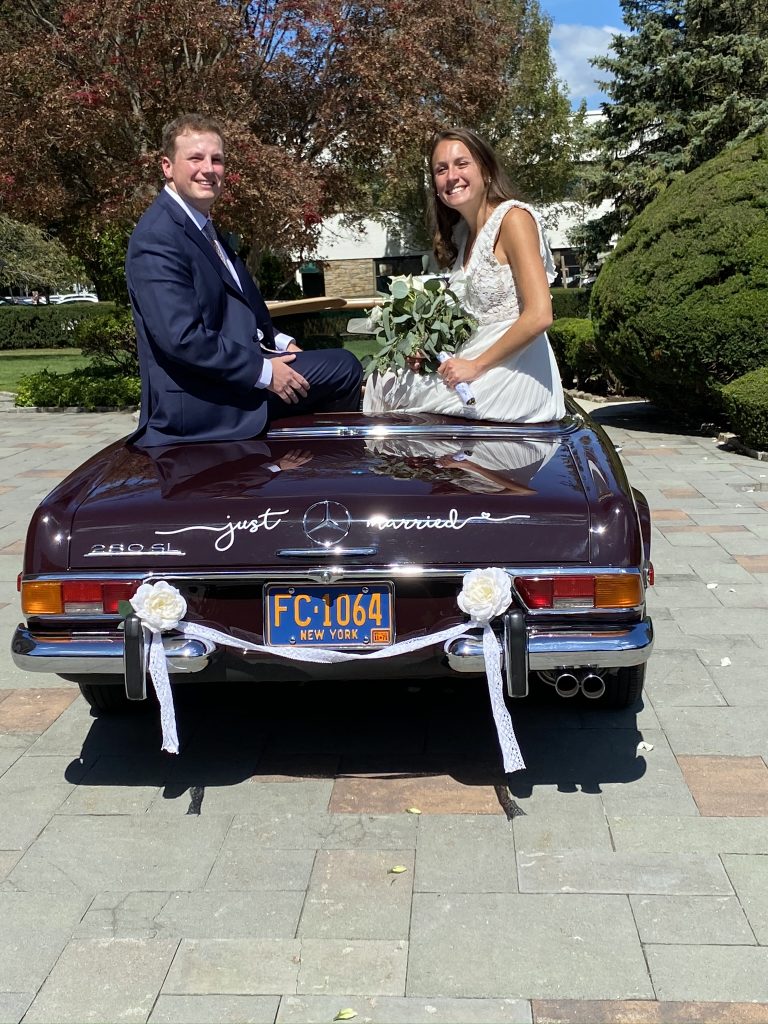 1971 Mercedes-Benz 280SL wedding couple