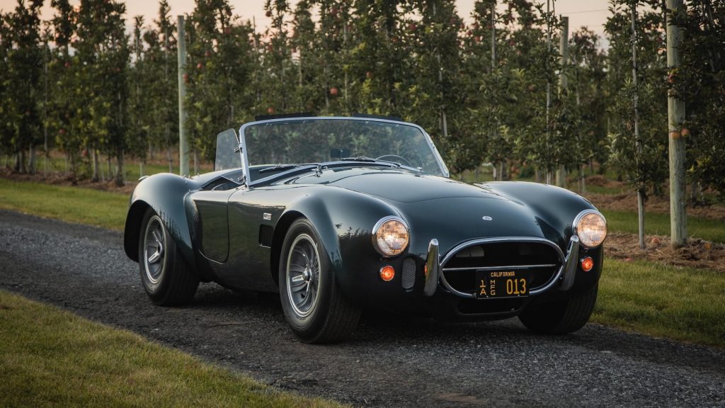 Shelby 427 Cobra Roadster front three-quarter