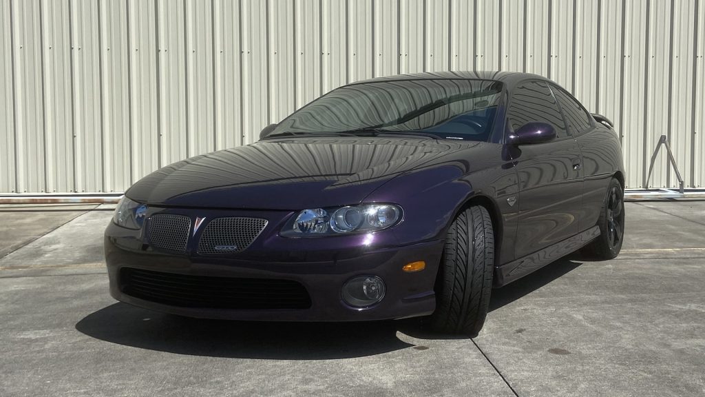2004 Pontiac GTO front three-quarter