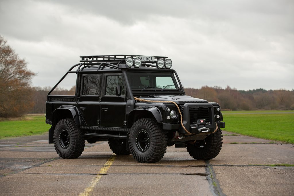 Land Rover Defender SVX Spectre front three-quarter