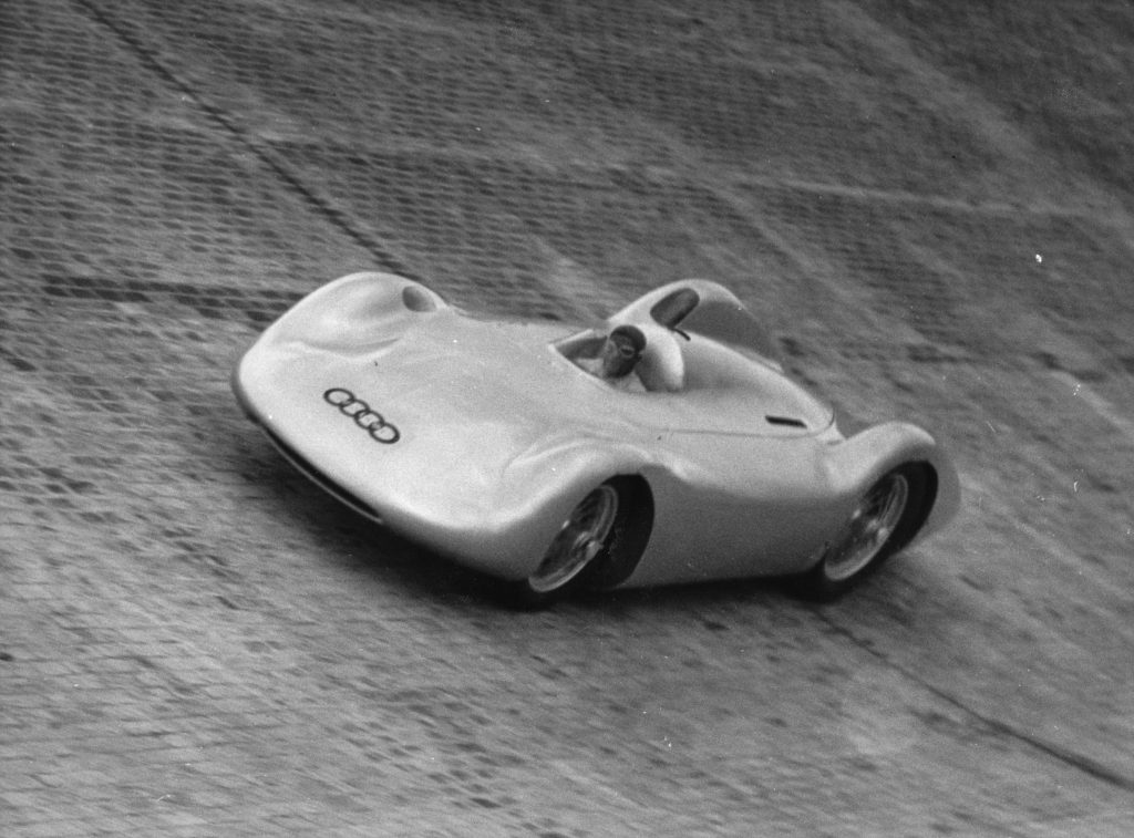 Bernd Rosemeyer tests the new North curve action
