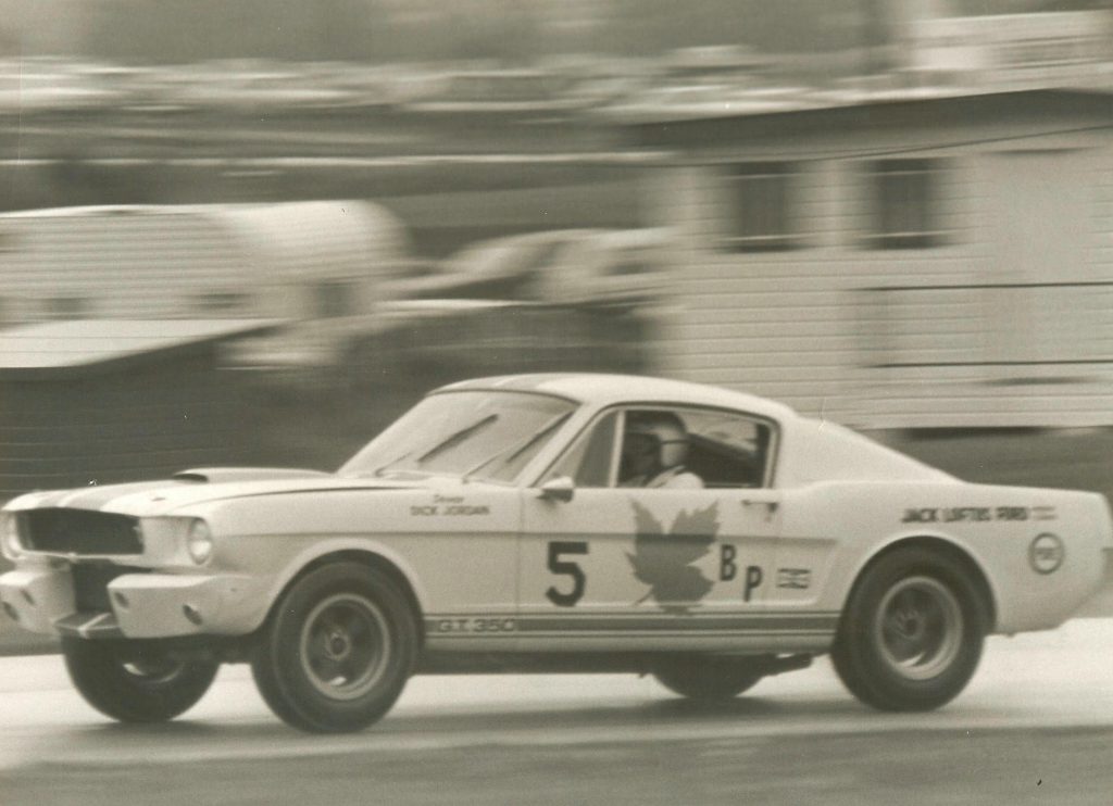 Shelby GT350R front three-quarter racing action