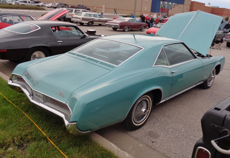 1966 Buick Riviera - Turquoise Mist 10