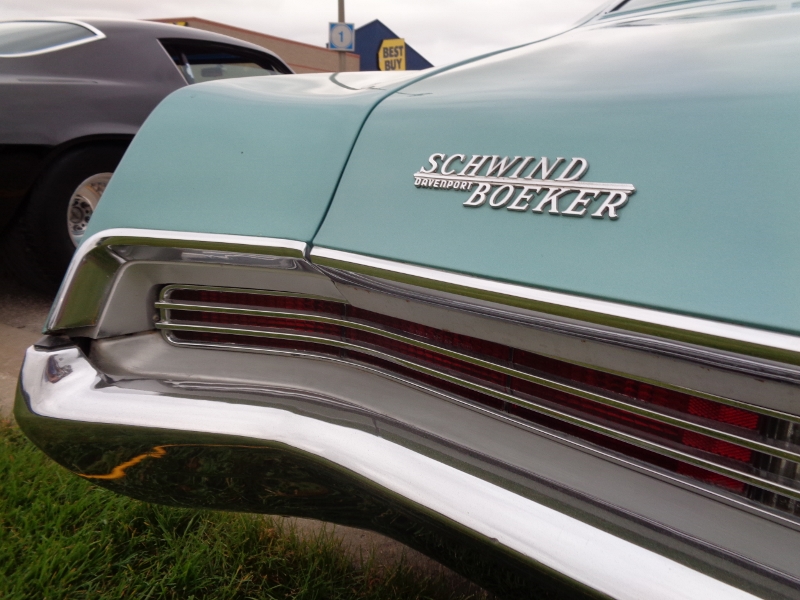 1966 Buick Riviera - Turquoise Mist 09