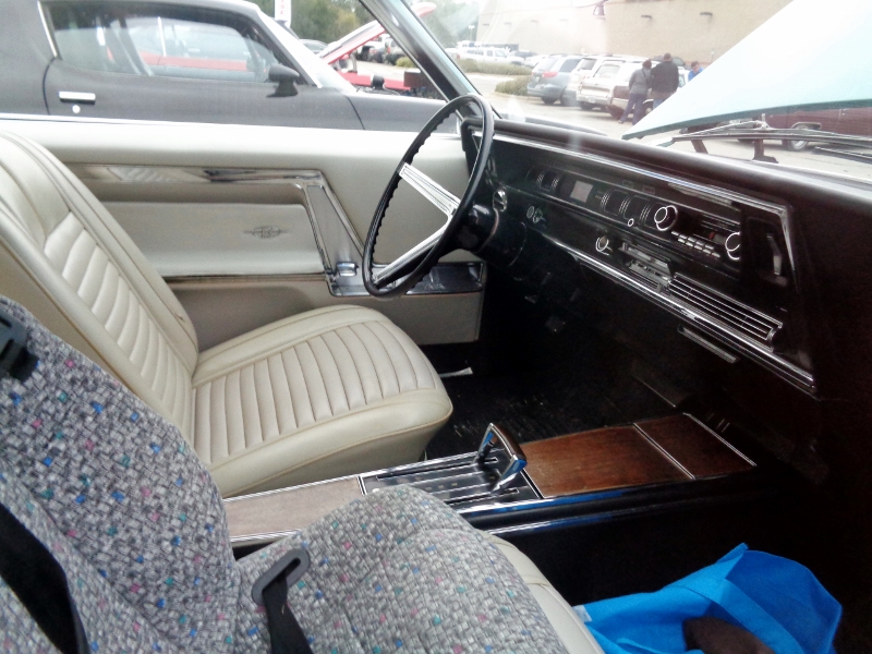 1966 Buick Riviera - Turquoise Mist 05