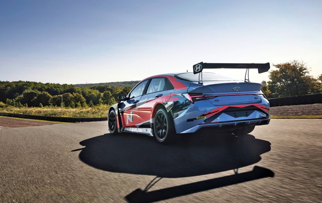 Hyundai Elantra N TCR rear wing