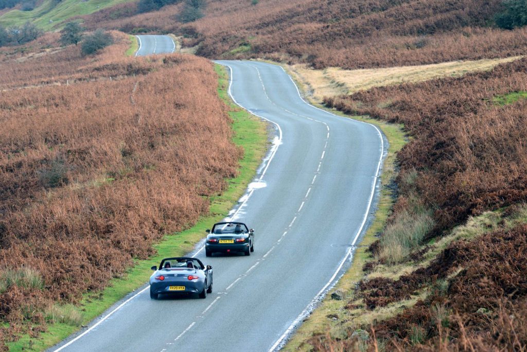 Mazda MX-5 and MX-5 R-Sport rear open road action