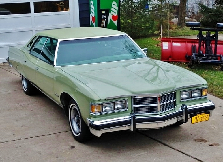 1975 Pontiac Bonneville 07