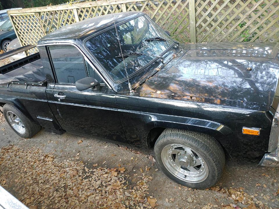 Facebook Marketplace Mazda Rotary barn finds REPU