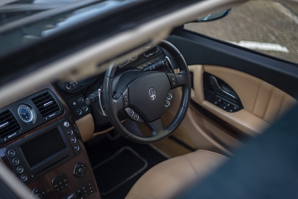 2005MaseratiQuattroporteex-EltonJohn02