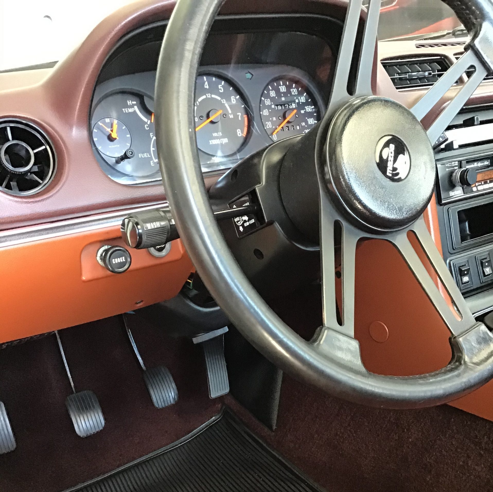 Mazda RX-7 GS interior